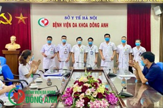 LỄ TRAO THƯỞNG CHO CÁN BỘ NHÂN VIỆN CÓ THÀNH TÍCH TRONG CÔNG TÁC CHỐNG DỊCH COVID -19