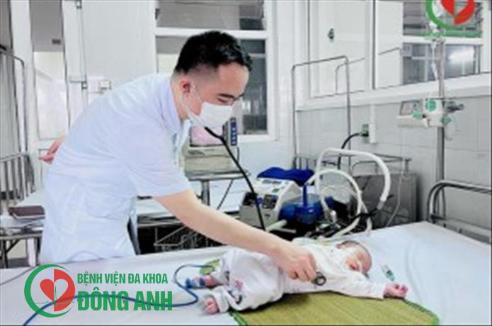 CHUYỂN MÙA, TRẺ MẮC VIÊM ĐƯỜNG HÔ HẤP TĂNG ĐỘT BIẾN