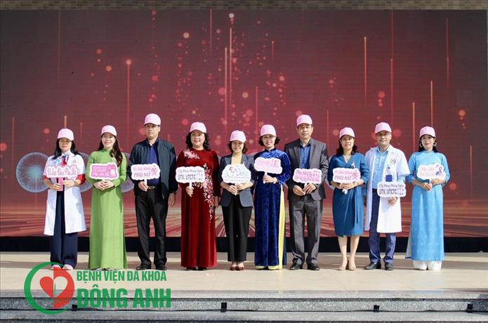BỆNH VIỆN ĐA KHOA ĐÔNG ANH THAM GIA TRUYỀN THÔNG TƯ VẤN TẦM SOÁT PHÁT HIỆN SỚM UNG THƯ VÚ, UNG THƯ CỔ TỬ CUNG DO HỘI LIÊN HIỆP PHỤ NỮ THÀNH PHỐ HÀ NỘI TỔ CHỨC