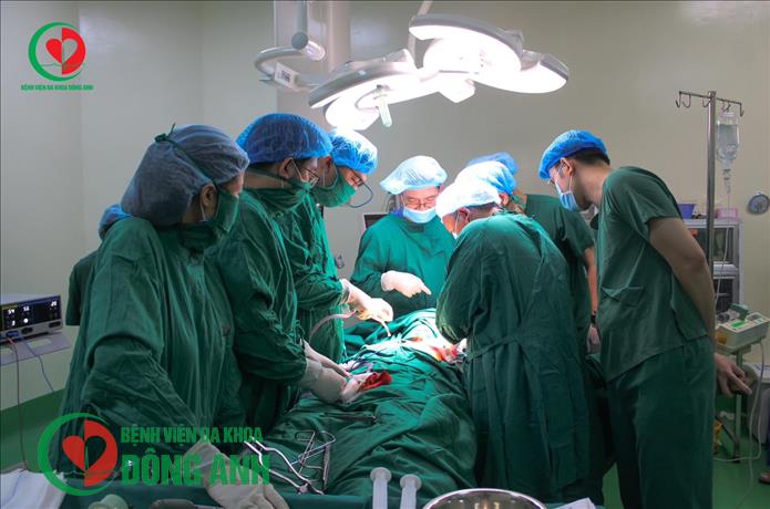 BỆNH VIỆN ĐA KHOA ĐÔNG ANH CỨU SỐNG BỆNH NHÂN VẾT THƯƠNG THẤU NGỰC, RÁCH KHÍ QUẢN