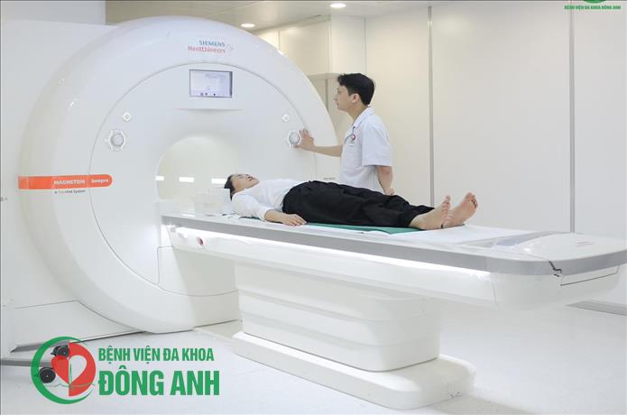 TRIỂN KHAI KỸ THUẬT CHỤP CỘNG HƯỞNG TỪ (MRI) TẠI BỆNH VIỆN ĐA KHOA ĐÔNG ANH