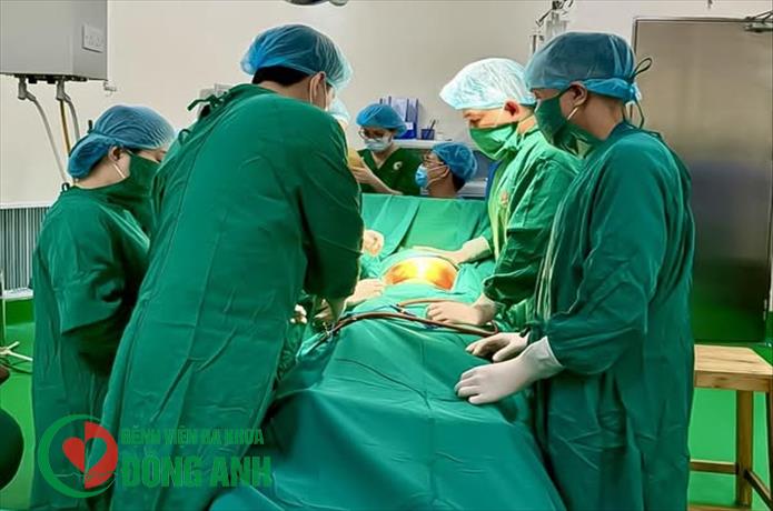 BỆNH VIỆN ĐA KHOA ĐÔNG ANH PHẪU THUẬT THÀNH CÔNG TRƯỜNG HỢP RAU CÀI RĂNG LƯỢC NGUY HIỂM, BẢO TỒN TỬ CUNG CHO SẢN PHỤ