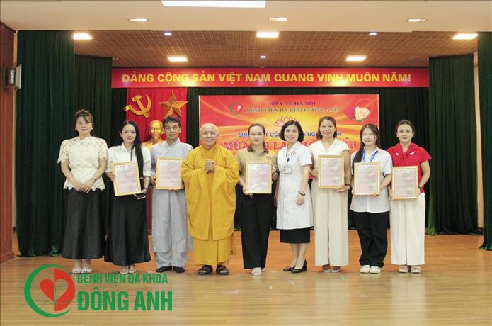 BỆNH VIỆN ĐA KHOA ĐÔNG ANH TỔ CHỨC SINH HOẠT HỘI ĐỒNG NGƯỜI BỆNH KẾT HỢP CHƯƠNG TRÌNH "MÙA VU LAN BÁO HIẾU"