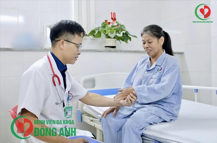 CẤP CỨU KỊP THỜI BỆNH NHÂN ĐỘT QUỴ NHỜ "THỜI GIAN VÀNG" VÀ KỸ THUẬT TIÊU SỢI HUYẾT