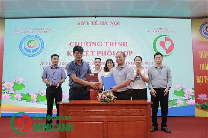 BỆNH VIỆN ĐA KHOA ĐÔNG ANH KÝ KẾT HỢP TÁC TOÀN DIỆN: "CHUNG TAY CHĂM SÓC SỨC KHỎE CHO CÁC ĐỐI TƯỢNG BẢO TRỢ XÃ HỘI"